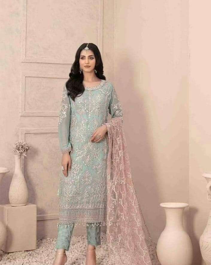 Super Hit Design Of La bella Tawakkal